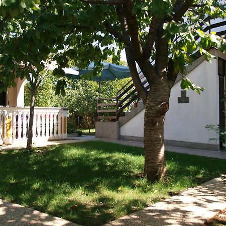 Apartments Nevenka Krk Town Kamer foto