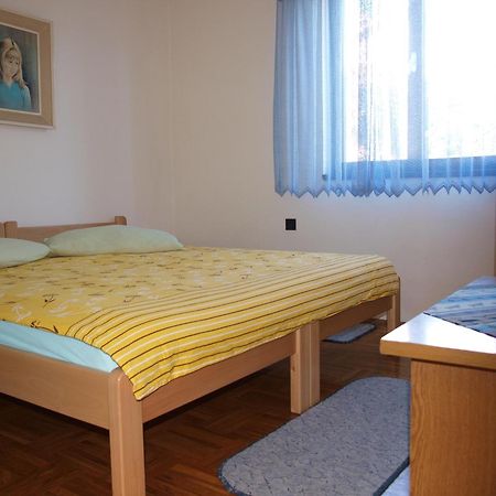 Apartments Nevenka Krk Town Kamer foto